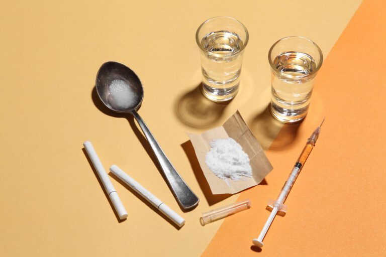 Twee stallen in Ospel jaar dicht na drugsvondst
