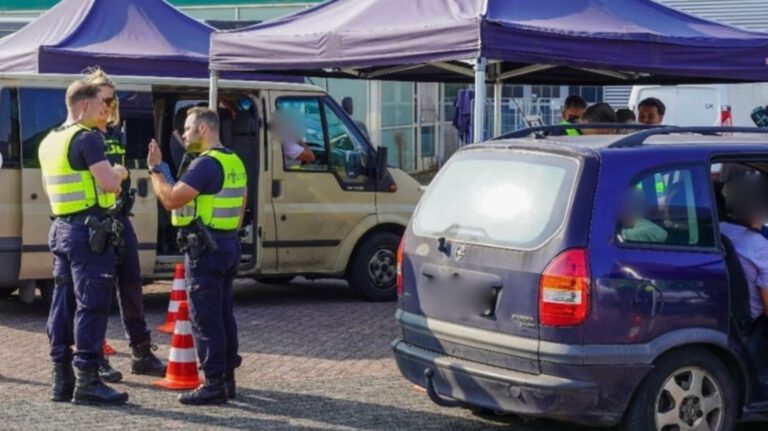 Verkeerscontrole: bonnenregen en een hardleerse verkeershufter