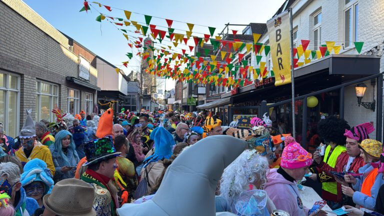 Weert trekt 100.000 euro uit om de vastelaovend in eigen kern of wijk te behouden