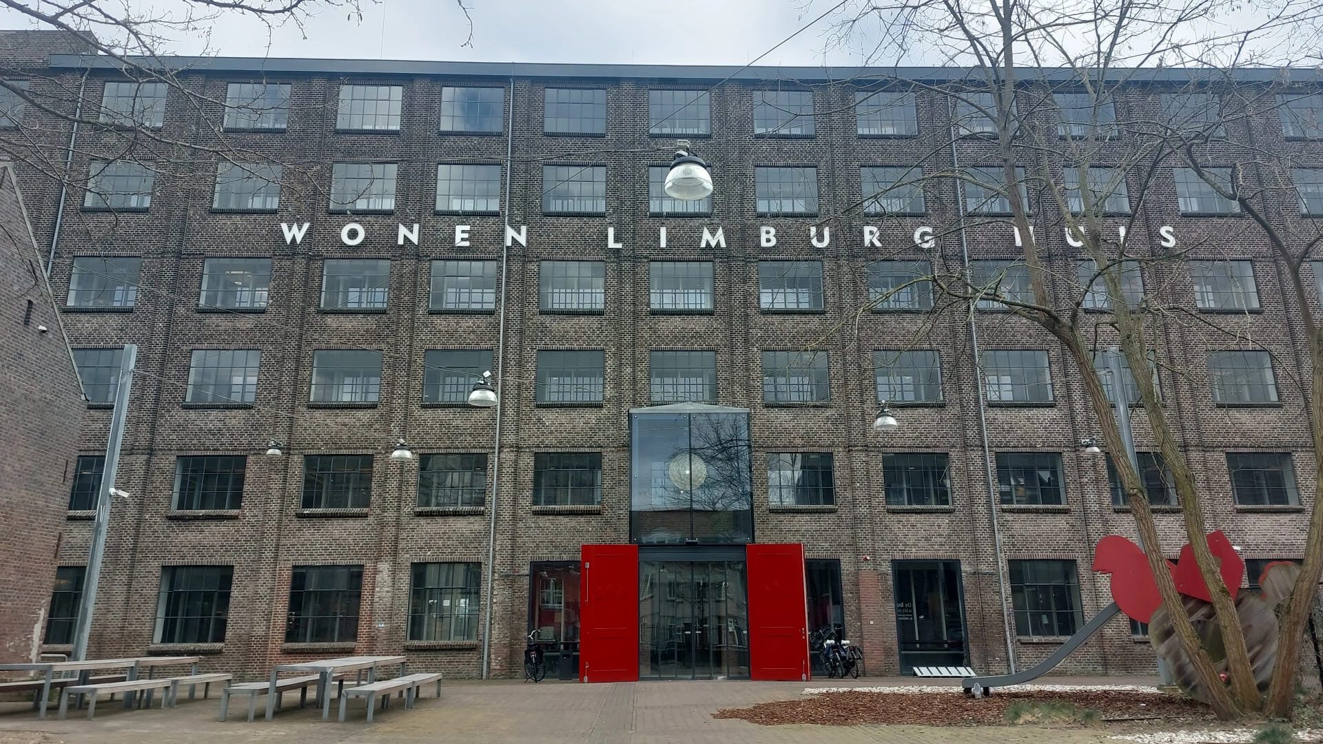Limburgse erepenning voor vertrekkend directeur Ger Peeters van Wonen Limburg