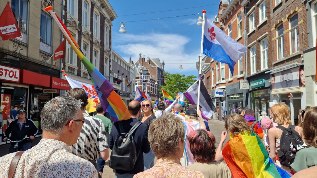 Conservatieve katholieke groep kondigt protest aan bij ‘roze viering’ in Roermond