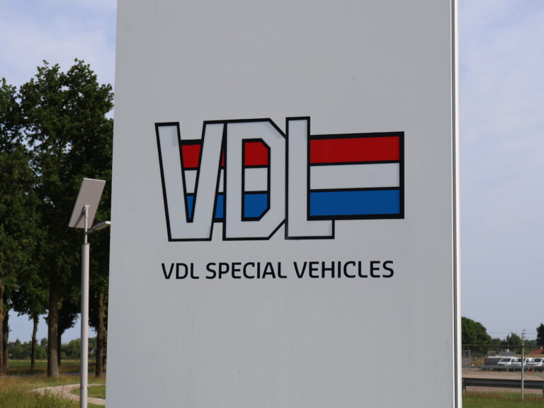 VDL mag langer zonder nieuwe vergunning drones bouwen in Born