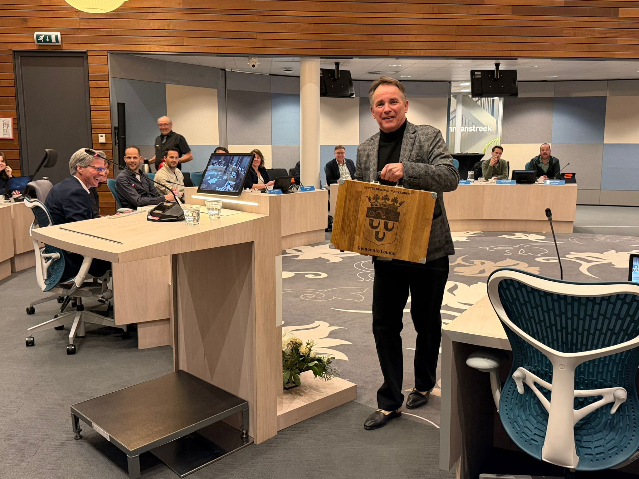 Het koffertje van Leudal: raad keurt begroting goed