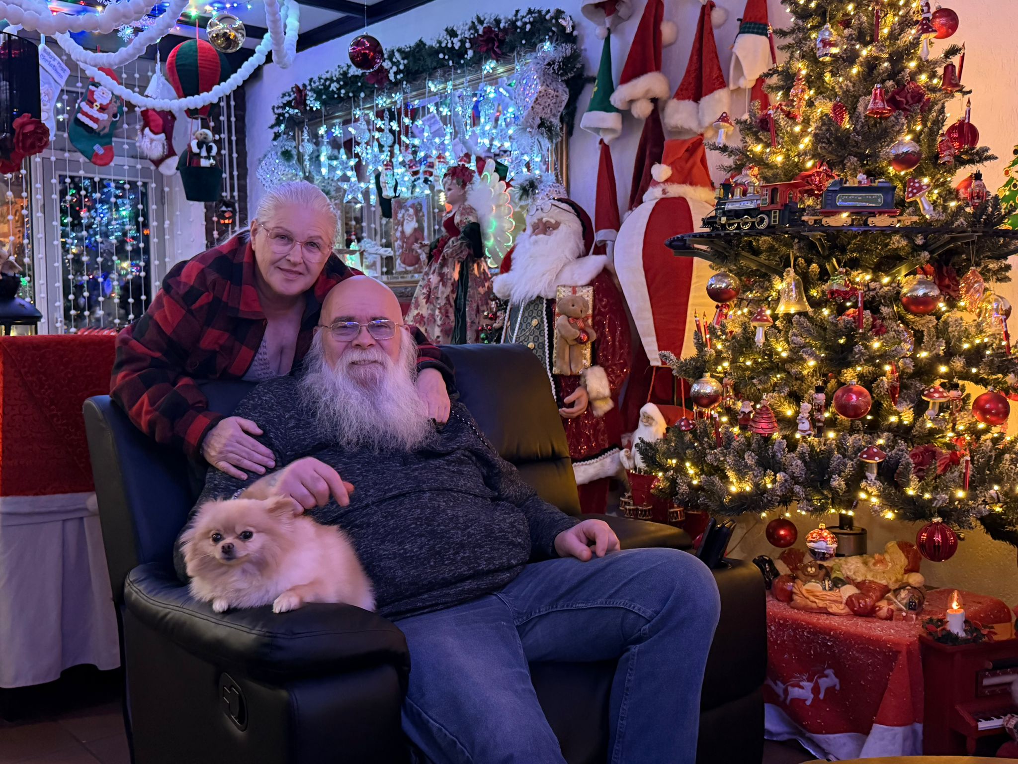 Video: In dit kersthuis in Swalmen is elke vierkante meter versierd, van wc tot keuken