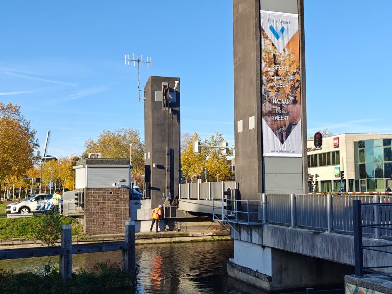 Stremming scheepvaart Stadsbrug Weert duurt tot eind januari