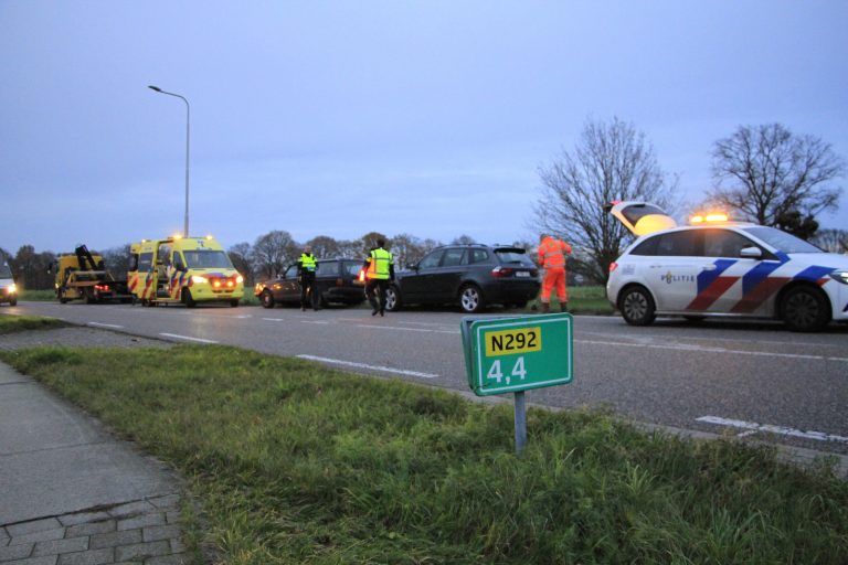 Aanrijding met letsel in Weert: rijstrook afgesloten