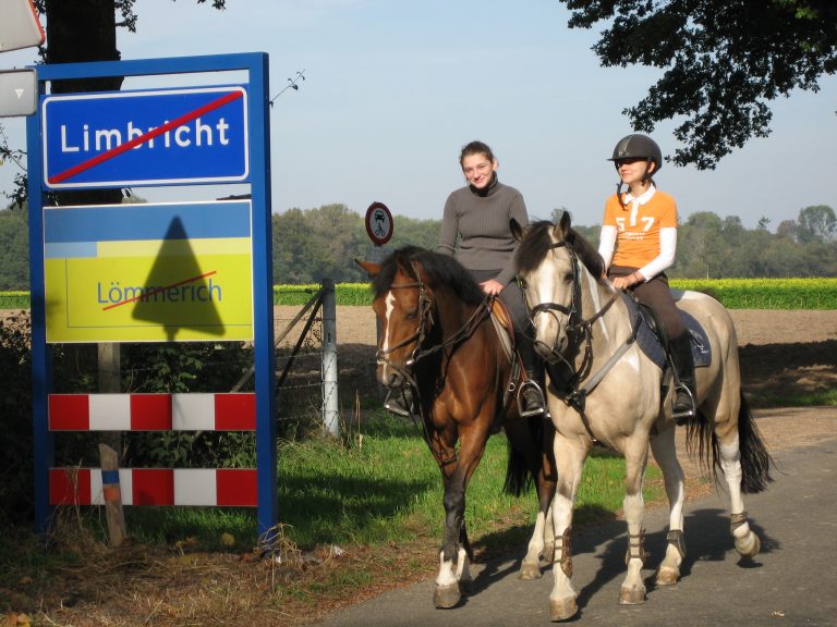 Grensregio Compact: van Duitse windmolenvrees tot grensoverschrijdend paardrijden