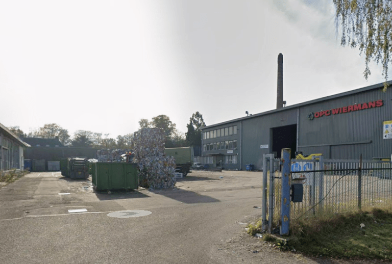 Oud papier in Weert voorlopig niet opgehaald door failliete papiercentrale