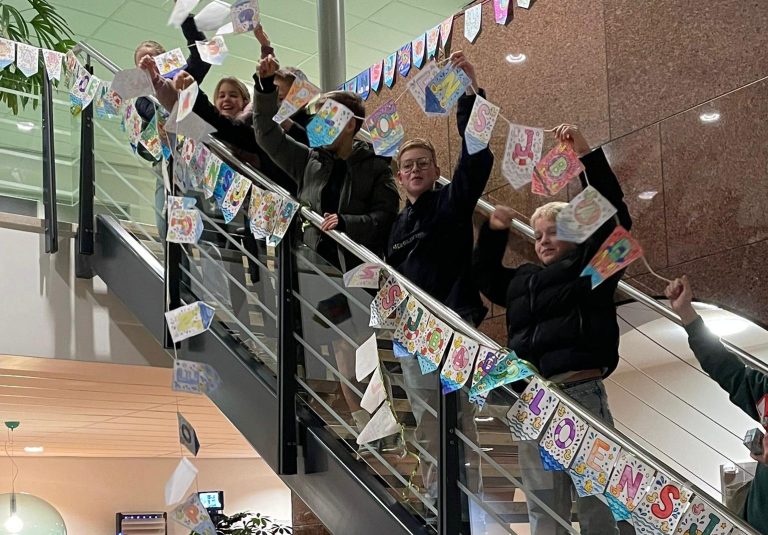 Applaus voor vrijwilligers: ’t Ploensjbad mag blijven bestaan