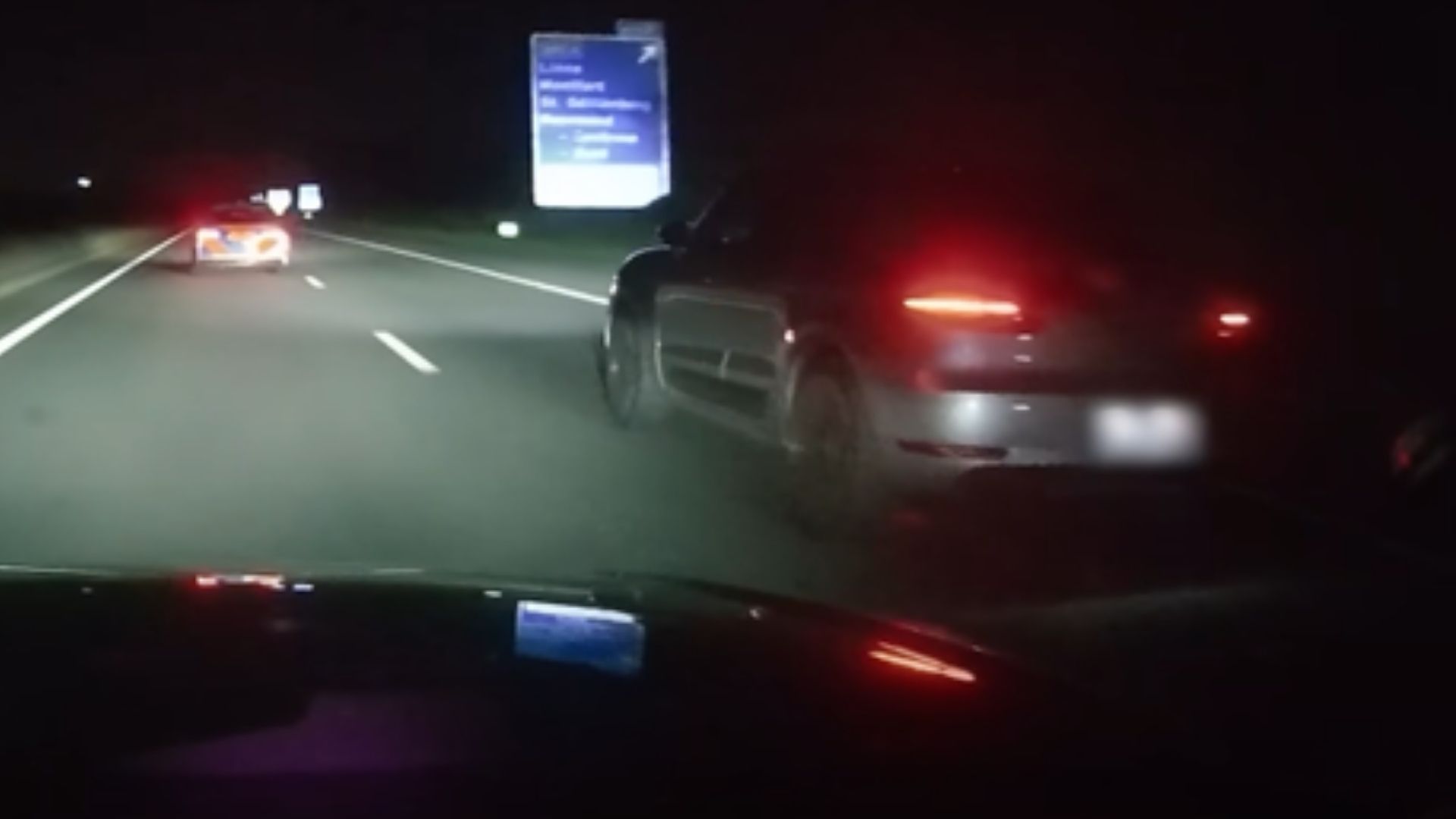 Politie deelt beelden van achtervolging met 250 kilometer per uur op A73