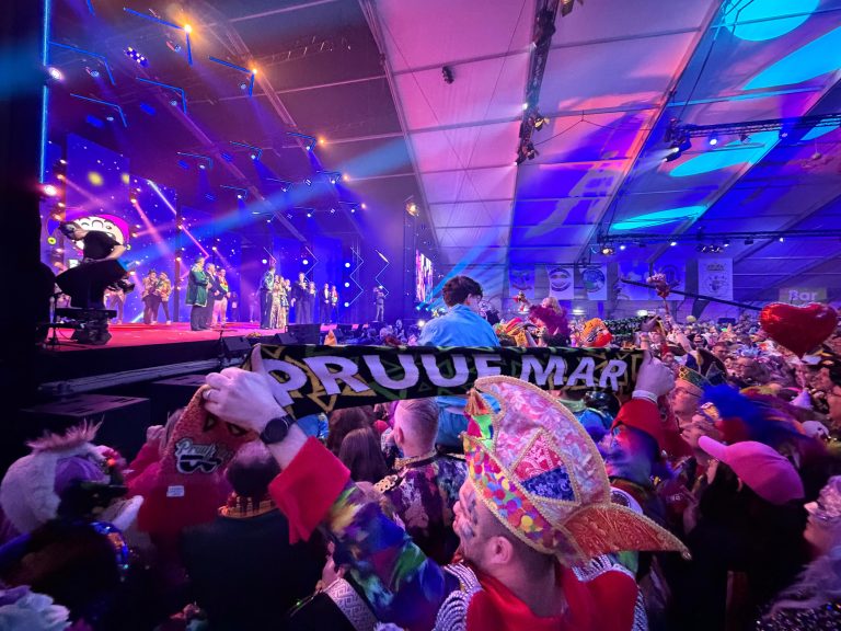 Òp Karákter wint LVK, vastelaovendcircus trekt volgend jaar naar Weert