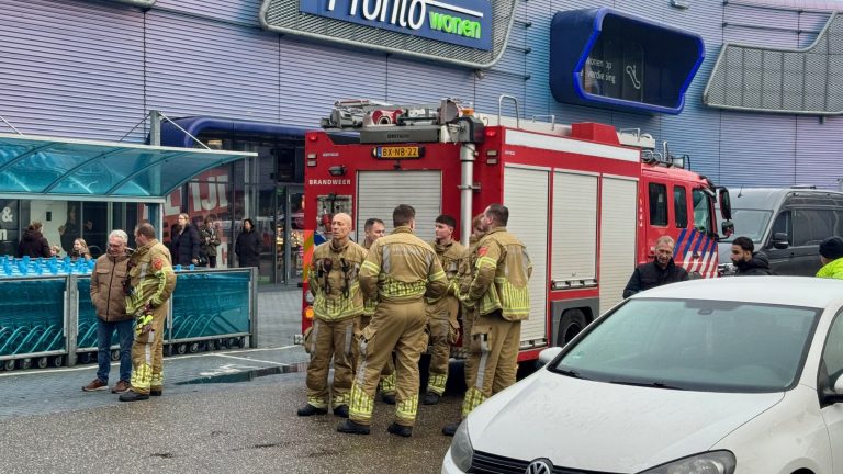 Retailpark Roermond korte tijd ontruimd na brand