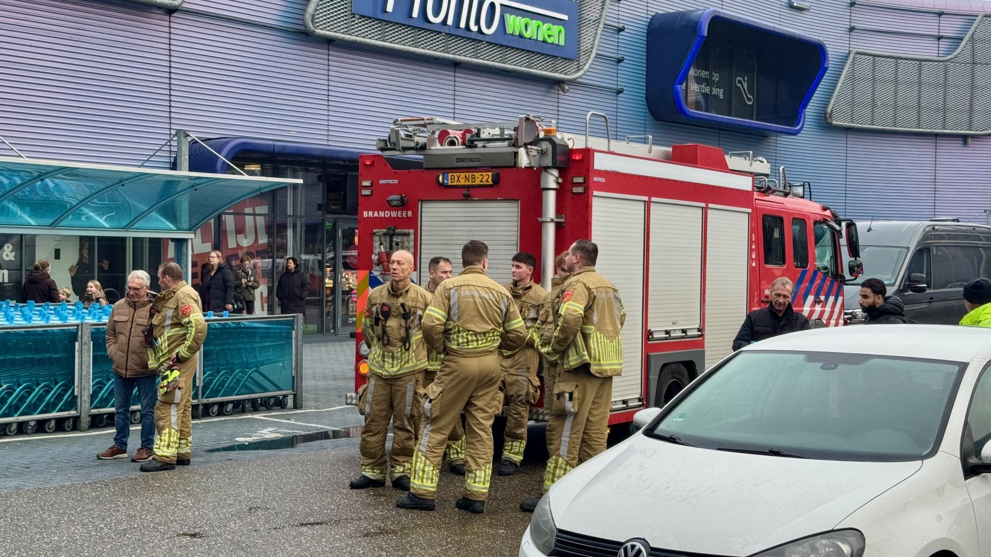 Retailpark Roermond korte tijd ontruimd na brand