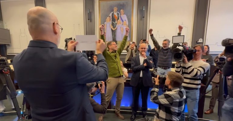 ▶️ Loting beslist: Partij voor de Dieren tóch in de Roermondse gemeenteraad