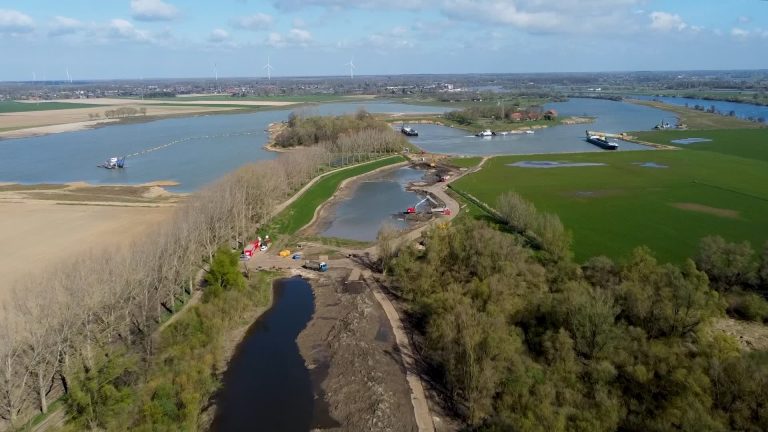 ▶️ Aanleg nieuwe natuur bij Maas Buggenum schept ruimte voor kleine dieren en planten
