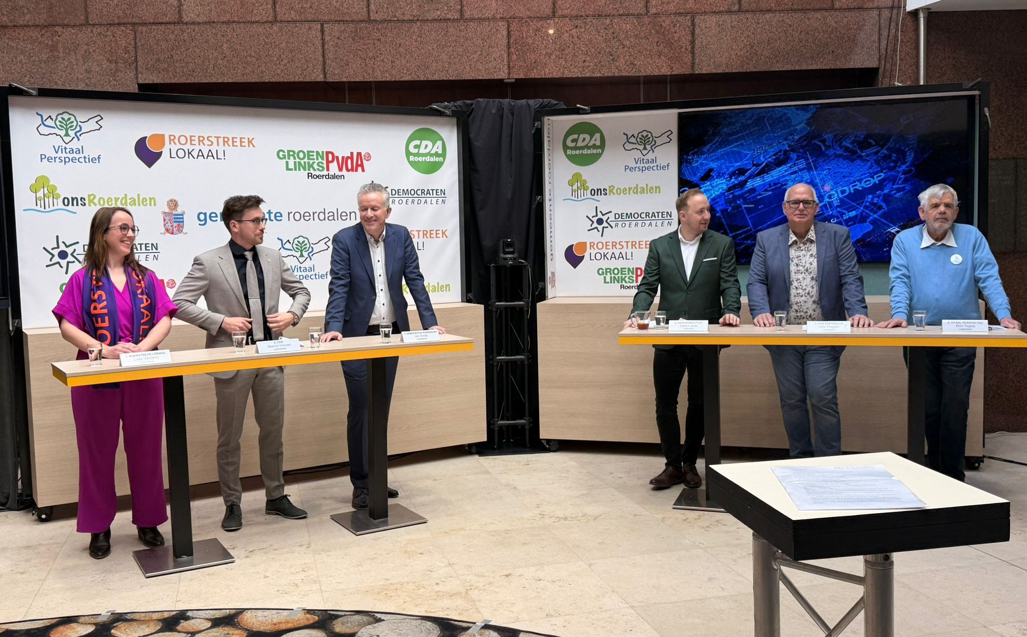 ??Bekijk hier: Lijsttrekkers gaan in debat in Roerdalen