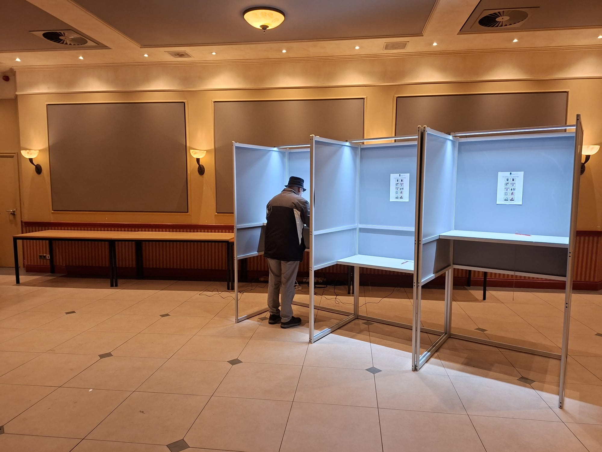 LIVE: Opkomstpercentage Roermond om 10.00 uur iets hoger • In Maasgouw flink stuk lager