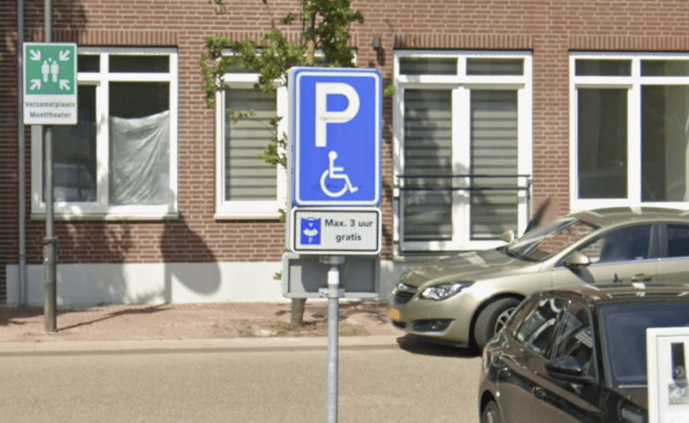 Als eerste gemeente in Midden-Limburg maakt Weert parkeren voor gehandicapten eenvoudiger