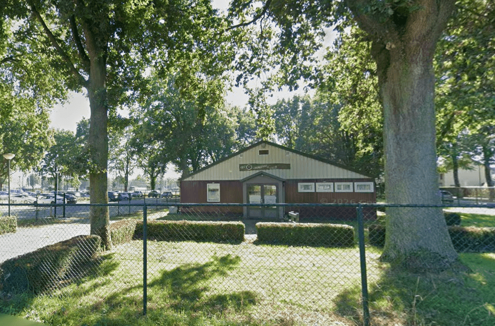 Kosten sportgebouw in Neer lopen fors op