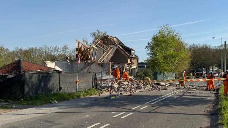 ▶️Woning Roermond verwoest door explosie,  geen slachtoffers blijkt na zoektocht