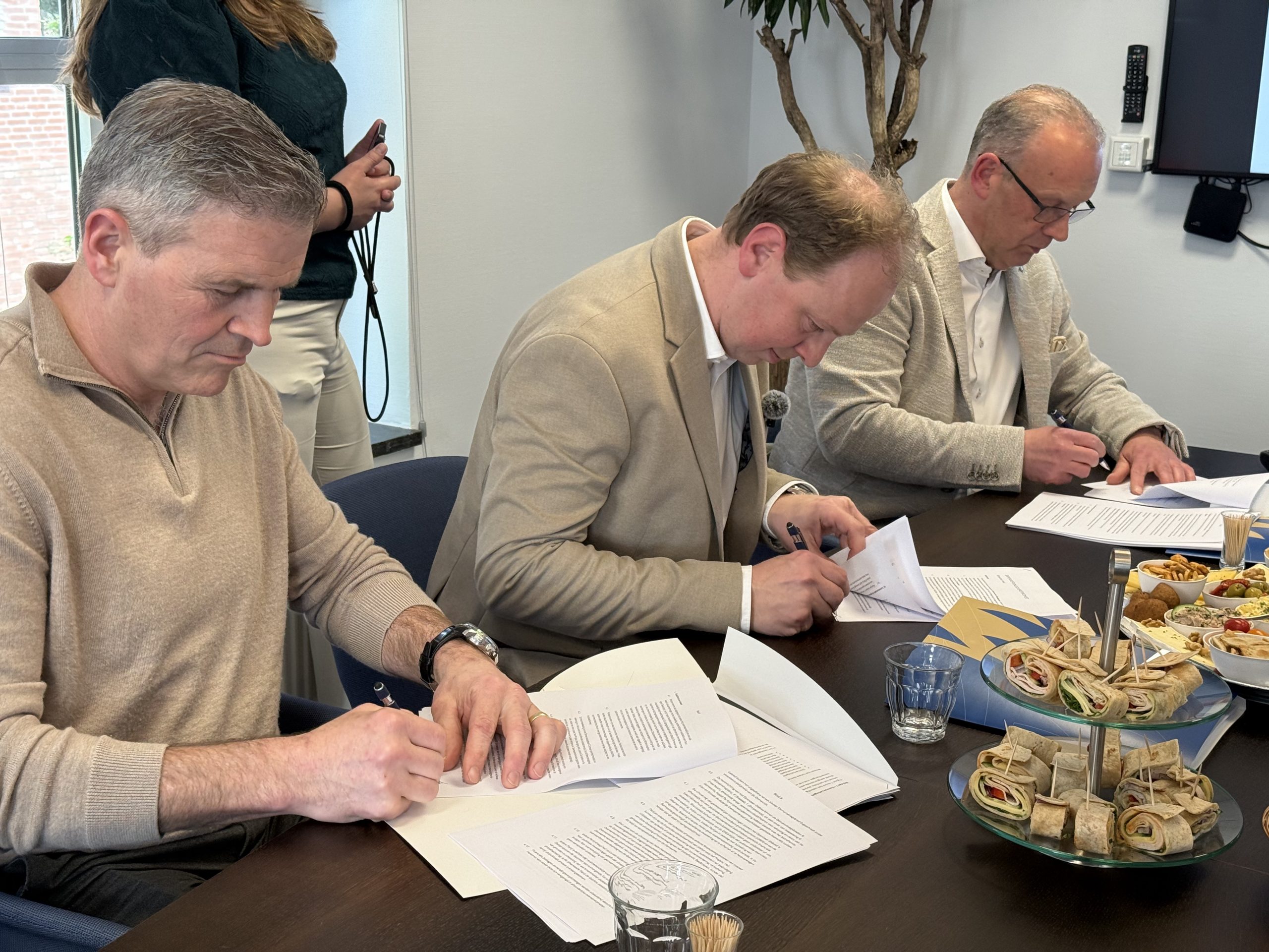 Ondernemers en gemeente blazen centrumplan Heel nieuw leven in