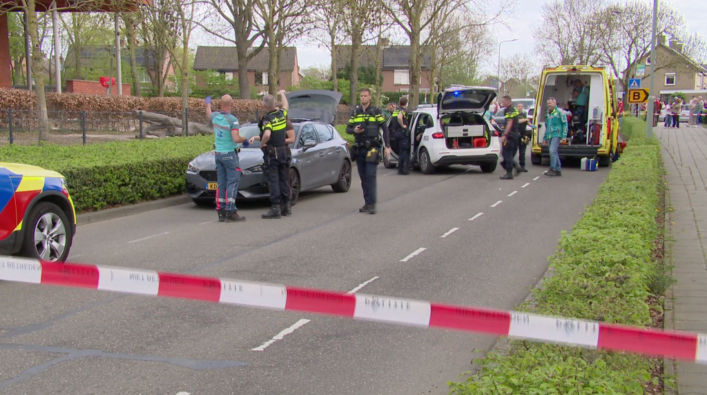 Aanrijding tussen jongetje op fiets en auto, traumahelikopter opgeroepen