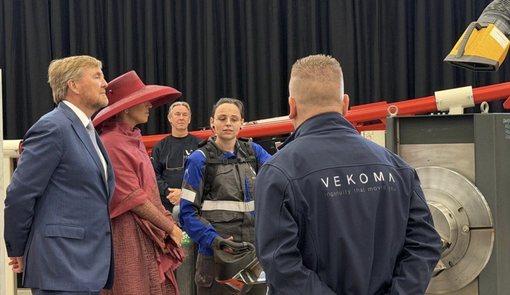 Koninklijk paar bezoekt Vekoma in Vlodrop