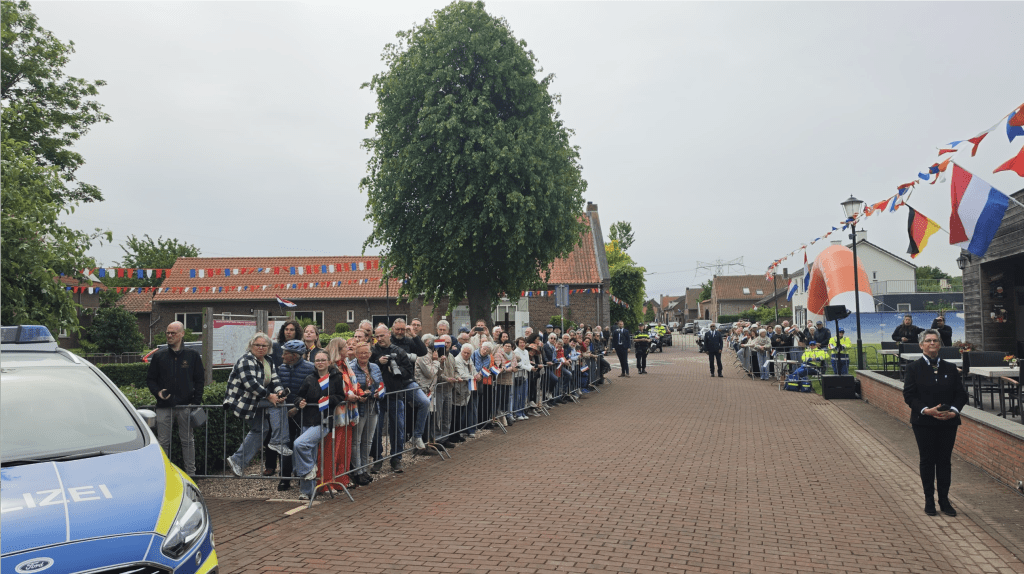 Korte pitstop Koninklijk paar in Illikhoven
