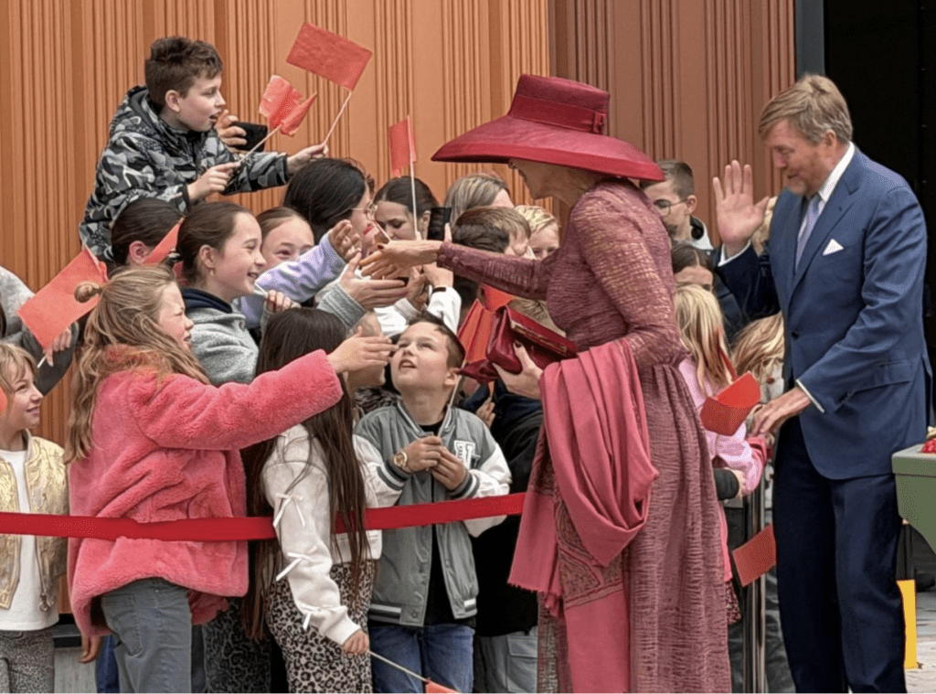 Directeur Vekoma besprak nieuwe ontwikkelingen met koningspaar