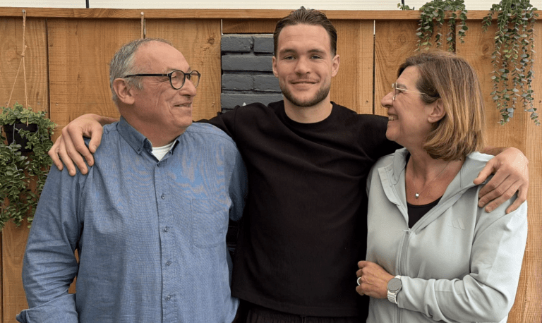 Je kind vecht om een wereldtitel kickboksen: hoe voelt dat als ouder?