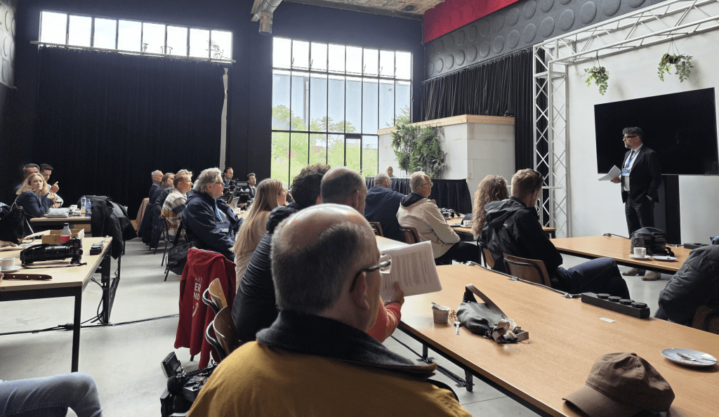 Tientallen journalisten volgen koninklijk bezoek aan Midden-Limburg