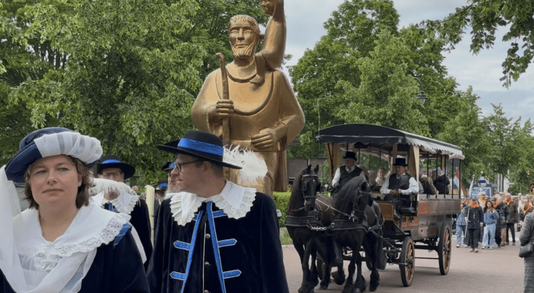 Stads-Brandprocessie trekt voor de 361ste keer door Roermond
