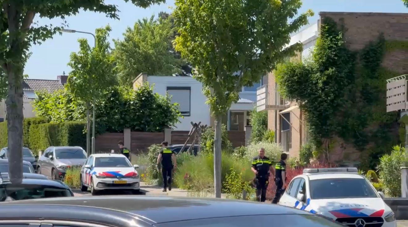 Gewonde naar ziekenhuis na val van ladder in Roermond