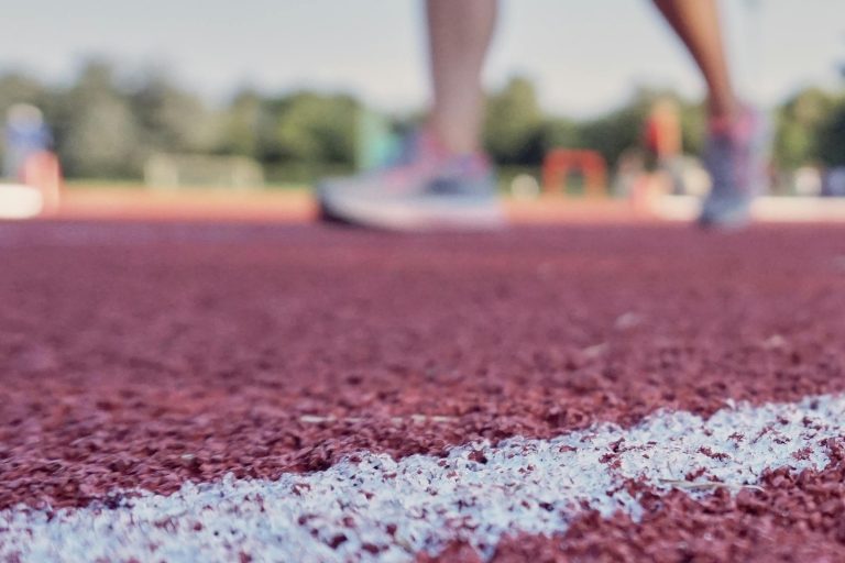 Atletiek Leudal wil overkapping en toilet bij baan: ‘Naar toilet via parkeerplaats’