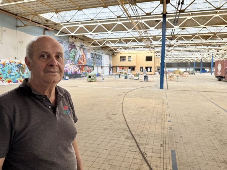 Unieke werkplaats voor wie wat aparts nodig heeft: FabLab in De Weerstand