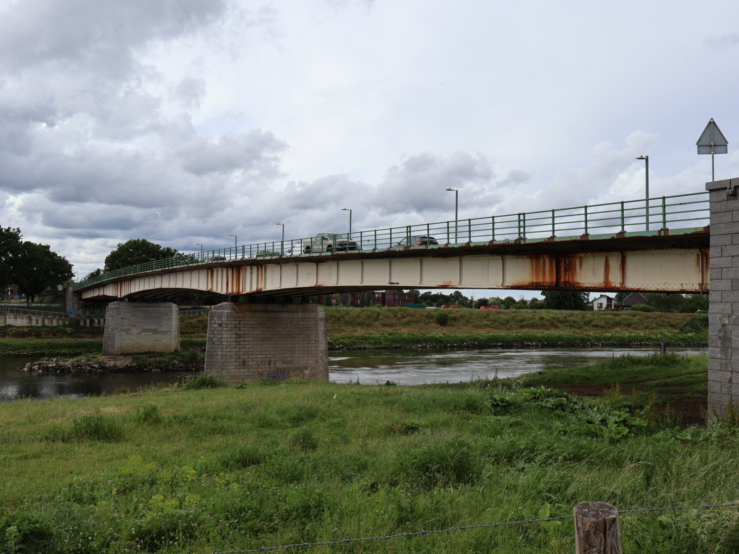 Infoavond over nieuwe brug Maaseik zorgt voor nieuwe vragen en onvrede