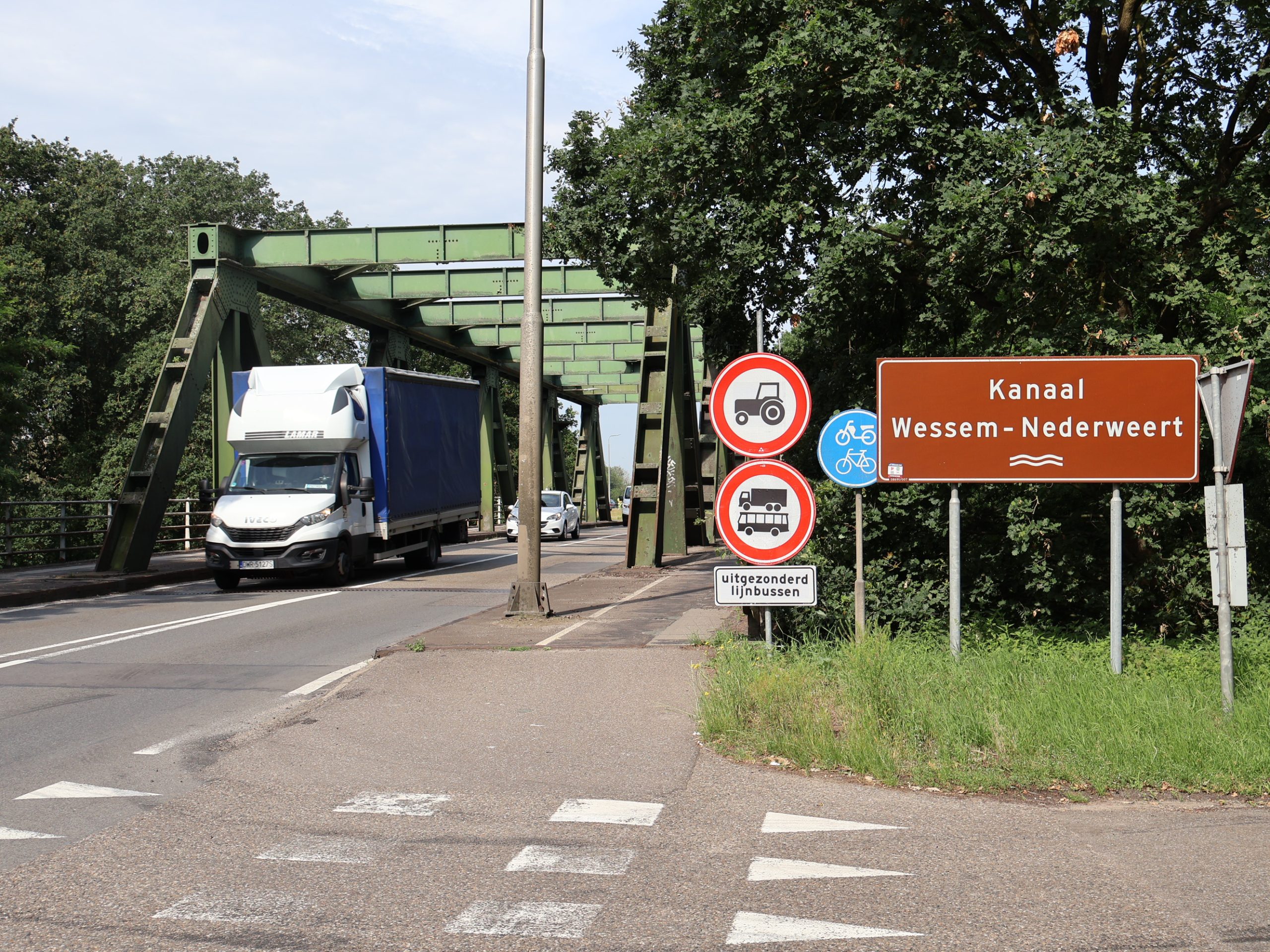 Incidenten in Kelpen en Roosteren gemeld, provincie voert nachttoezicht in bij brug Kelpen