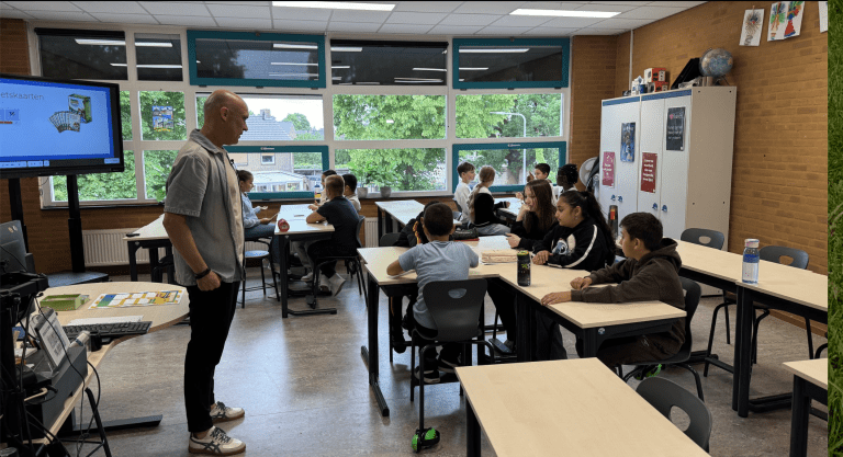 App helpt Roermondse kinderen en ouders op weg in digitale wereld