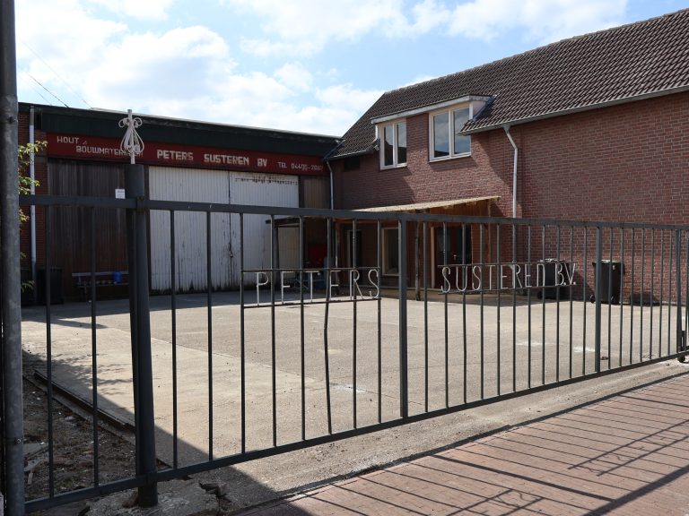MFC Susteren mogelijk naar andere plek, gemeente ziet houthandel Peters wel zitten