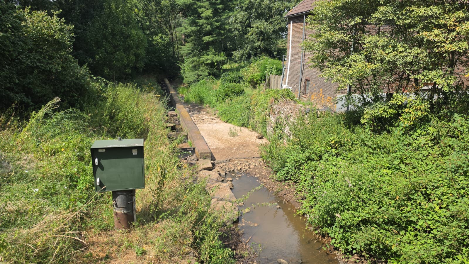 ▶️ Waterschap geeft code rood af: volledig verbod op pompen van water uit beken en sloten