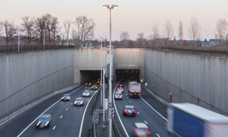 Nieuwe poging om gebonk Roertunnel te verminderen