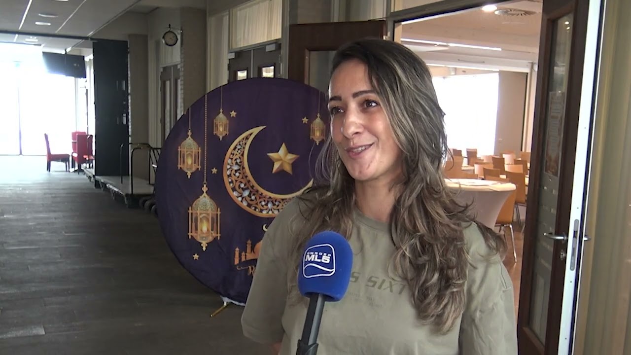 Chajmaa uit Swalmen geeft les op De Ortolaan en maakt kans op de titel ‘Leraar van het Jaar’