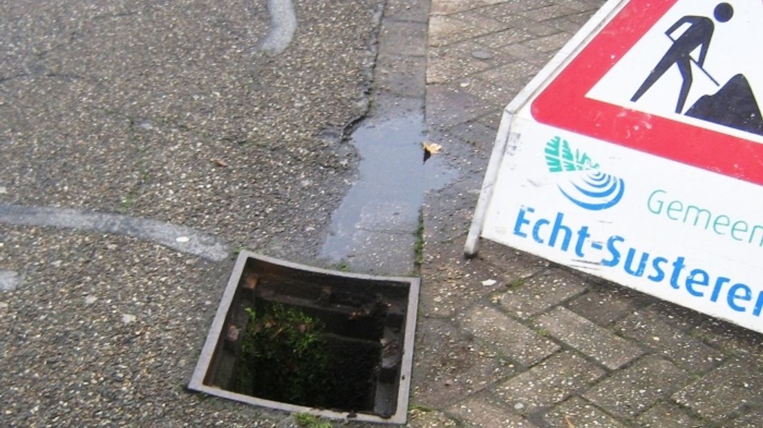 Echt-Susteren waarschuwt bijna 18 jaar na putdekseldiefstallen opnieuw voor open putten