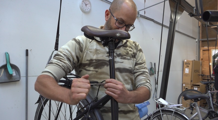 ▶️Rob volgt nieuwe opleiding tot fietstechnicus: ‘Ik wil kunnen bewijzen wat ik kan’