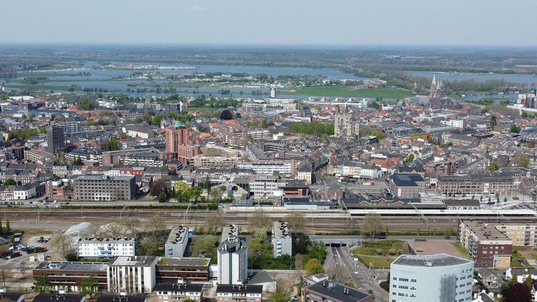 Roermond wil groot deel spoorterrein kopen van ProRail